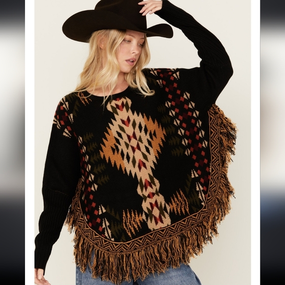 cotton & rye Sweaters - NWT Cotton & Rye long sleeve aztec fringe poncho sweater top size XXL